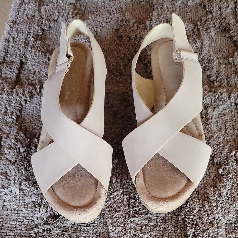 CL by Laundry Cream Sandals with Crisscross Straps